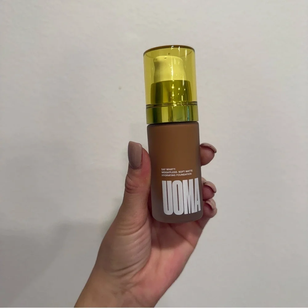 UOMA Say What?! Weightless Soft Matte Hydrating Foundation Bronze Venus T2C